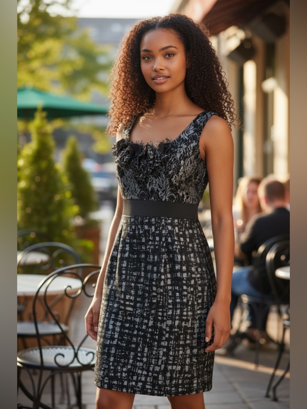 NWT Y2K Taylor Black/Silver Metallic Ruffle Neckline Sheath Cocktail Mini Dress